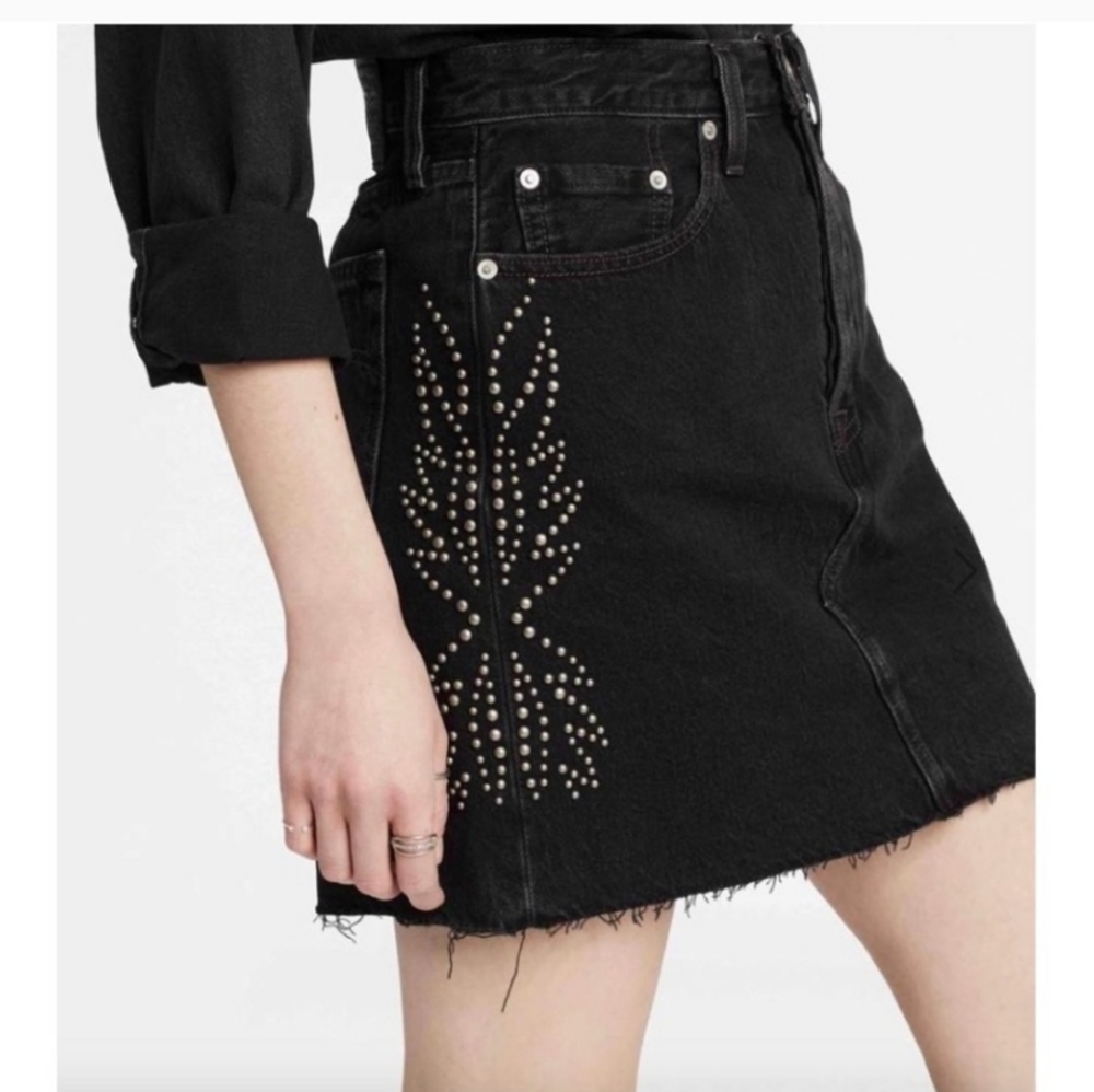 Levi's Decosrtructed Skirt - full metal